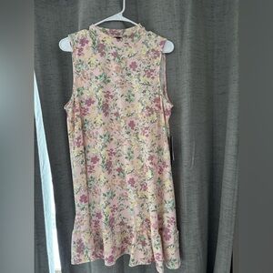 Brand new pink and flowers dress size XL